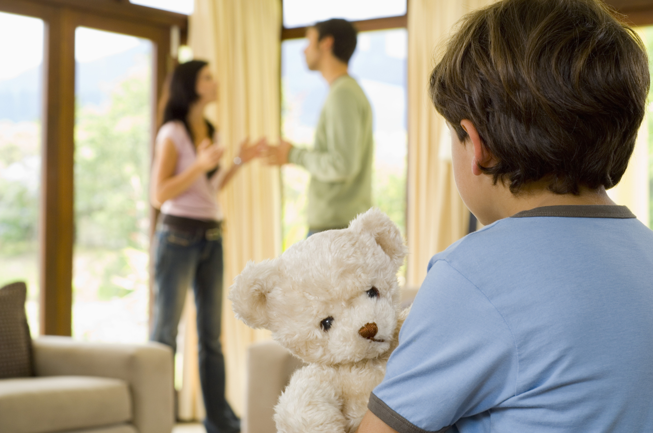 При разводе родителей детей будут допрашивать в особом порядке